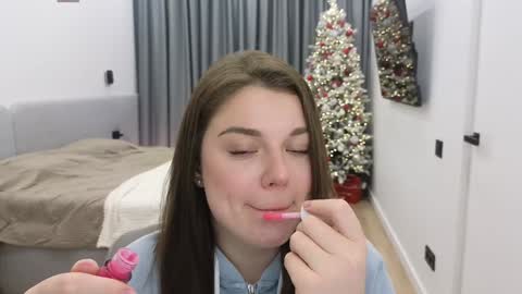 Snapshot of tutti_frutti_ chatting on 12/02/24, 09:39 Ariana online show from 12/02/24, 09:39