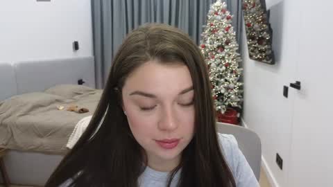 Snapshot of tutti_frutti_ chatting on 12/03/24, 12:46 Ariana online show from 12/03/24, 12:46