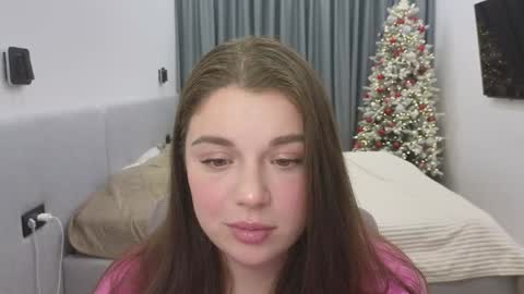 Snapshot of tutti_frutti_ chatting on 12/17/24, 08:54 Ariana online show from 12/17/24, 08:54