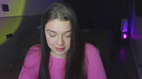 Snapshot of tutti_frutti_ chatting on 01/14/25, 08:48 Ariana online show from 01/14/25, 08:48