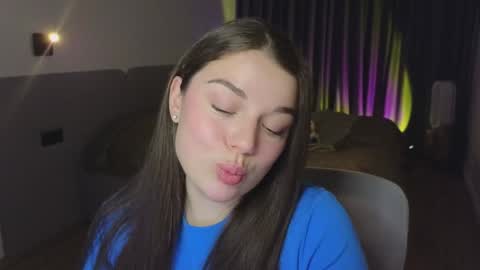 Snapshot of tutti_frutti_ chatting on 01/15/25, 08:26 Ariana online show from 01/15/25, 08:26