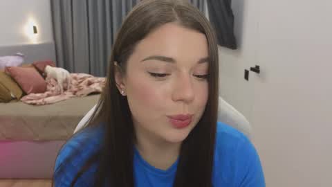 Snapshot of tutti_frutti_ chatting on 02/17/25, 08:26 Ariana online show from 02/17/25, 08:26