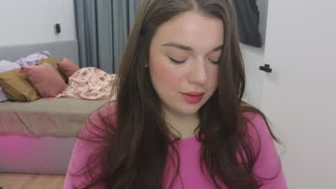 Snapshot of tutti_frutti_ chatting on 02/18/25, 08:14 Ariana online show from 02/18/25, 08:14