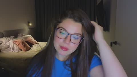 Snapshot of tutti_frutti_ chatting on 09/11/25, 08:31 Ariana online show from 09/11/25, 08:31