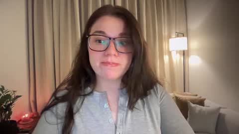 Snapshot of tutti_frutti_ chatting on 08/01/26, 08:30 Ariana online show from 08/01/26, 08:30
