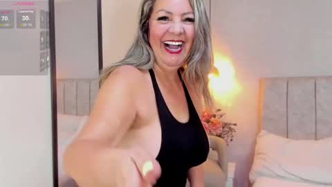 Snapshot of tutu_milf chatting on 12/05/25, 07:21 Tutu online show from 12/05/25, 07:21