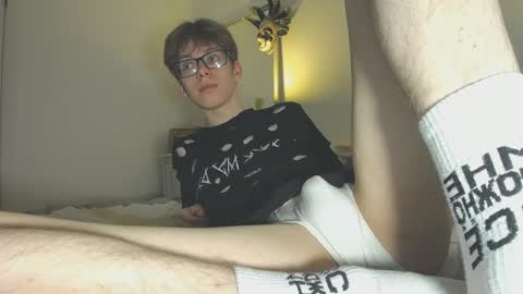 Snapshot of tuz94 chatting on 02/17/25, 04:37 Dan online show from 02/17/25, 04:37