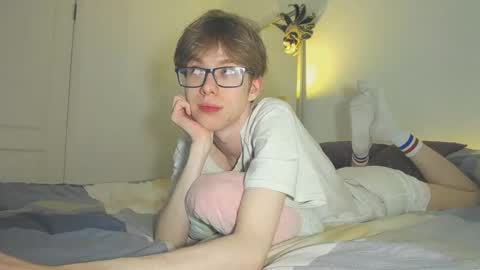 Snapshot of tuz94 chatting on 03/03/25, 05:29 Dan online show from 03/03/25, 05:29