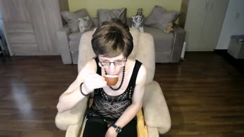 Clementine online show from 04/13/26, 06:30