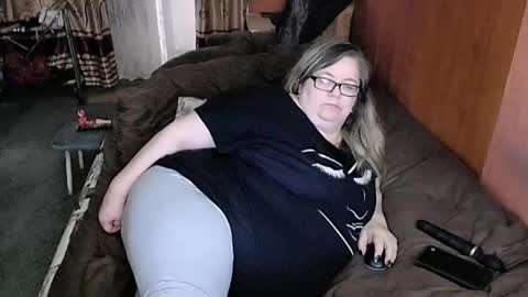 Lana online show from 02/18/25, 08:27