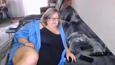 Lana online show from 09/13/25, 12:10