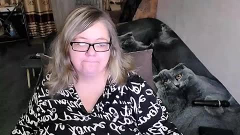 Lana online show from 11/25/25, 09:59