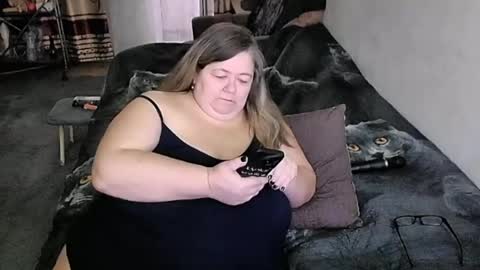 Lana online show from 04/17/26, 12:13