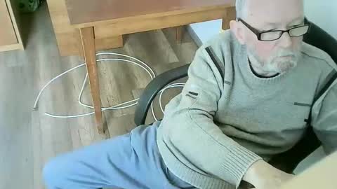 Andy online show from 05/18/26, 03:51