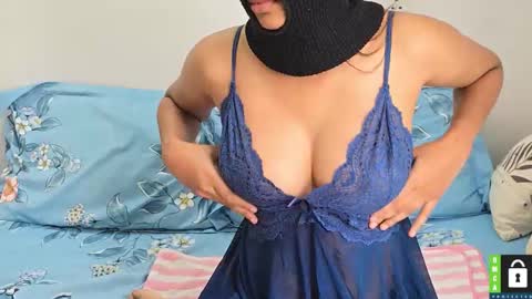 Snapshot of tvycas7 chatting on 09/14/25, 02:33 A  M On vacation till 28th online show from 09/14/25, 02:33