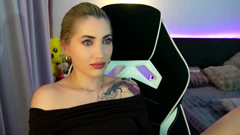 MayCarrey online show from 03/19/26, 11:31