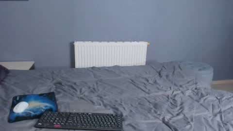 Angus online show from 11/28/25, 07:05