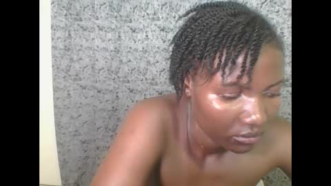 Snapshot of twerker_lyly chatting on 09/19/25, 05:09 twerker_lyly online show from 09/19/25, 05:09