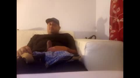 twest84 online show from 12/19/25, 11:06