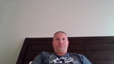 twiggy80 online show from 12/14/25, 08:24