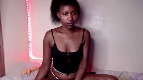 Twillight online show from 11/03/25, 02:57