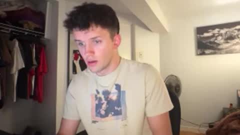 Snapshot of twink2048 chatting on 12/14/25, 10:36 twink2048 online show from 12/14/25, 10:36