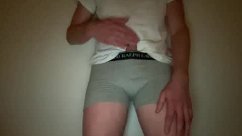 Snapshot of twink27844711 chatting on 12/13/24, 09:09 twink27844711 online show from 12/13/24, 09:09