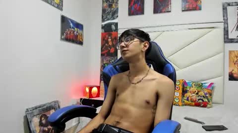 Snapshot of twink_joss chatting on 10/17/25, 08:00 twink_joss online show from 10/17/25, 08:00