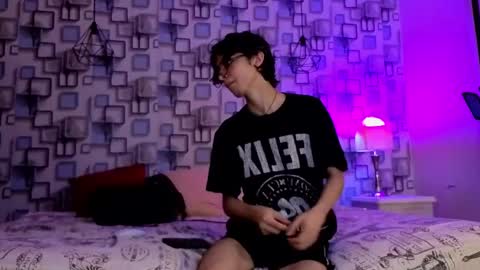 Snapshot of twink_sebas7 chatting on 05/24/26, 12:10 Sebastin online show from 05/24/26, 12:10