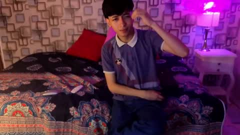Snapshot of twink_sebas7 chatting on 06/05/26, 12:11 Sebastin online show from 06/05/26, 12:11