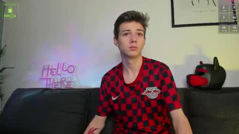 Viego Pattel online show from 09/21/25, 04:30