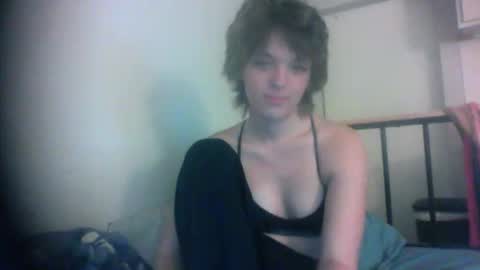 twinkl3toz3 online show from 04/30/26, 01:56