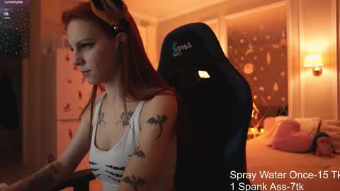 Snapshot of twinkle_fox chatting on 01/09/26, 10:33 Alice online show from 01/09/26, 10:33