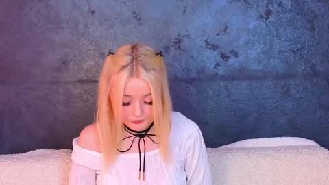 twinklefluff online show from 03/08/25, 08:11