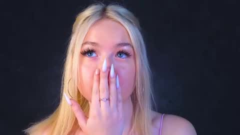 twinklefluff online show from 03/09/25, 09:24