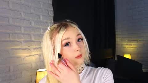 twinklefluff online show from 10/03/25, 03:53