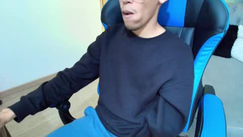 Snapshot of twinks08 chatting on 02/09/25, 08:34 twinks08 online show from 02/09/25, 08:34