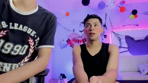 JHOAN LIAM  ZACARIAS online show from 10/30/25, 03:41