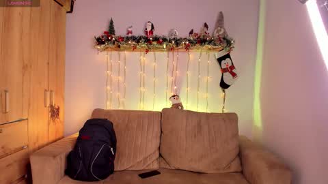 Snapshot of twinksboys_23 chatting on 11/29/25, 07:39 twinksboys_23 online show from 11/29/25, 07:39