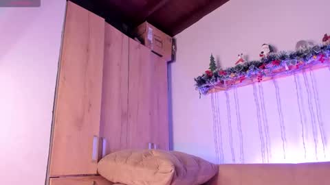 twinksboys_23 online show from 01/10/26, 08:43