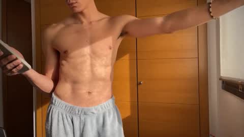 Snapshot of twinksweetlovehot chatting on 12/05/24, 11:38 twinksweetlovehot online show from 12/05/24, 11:38