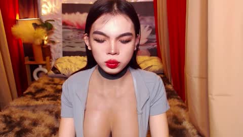 twinktransshanel online show from 11/12/25, 05:41