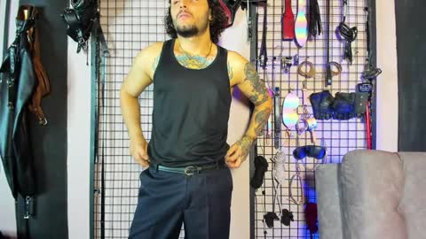 Snapshot of twisted_fantasy_ chatting on 12/31/24, 08:34 Clio Tadeo online show from 12/31/24, 08:34