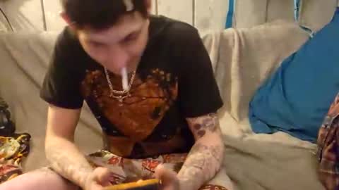 TwistedBlizzy online show from 12/17/24, 06:53