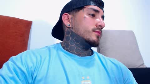 Angel online show from 09/30/25, 12:26