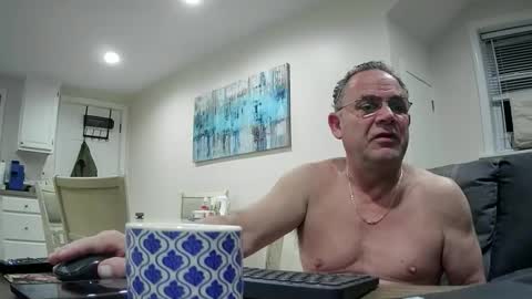 Twopeopleinlove online show from 01/12/26, 10:42