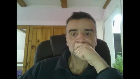 twoperes online show from 10/17/25, 01:35