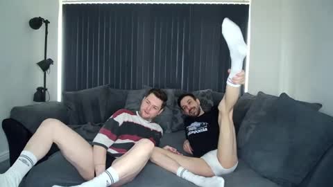 Snapshot of twotwinkhusbands chatting on 03/04/25, 01:28 RyanRowan online show from 03/04/25, 01:28