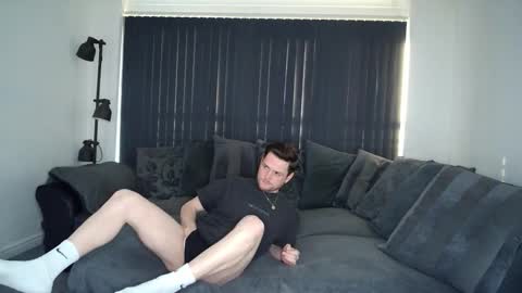 Snapshot of twotwinkhusbands chatting on 09/11/25, 05:46 RyanRowan online show from 09/11/25, 05:46