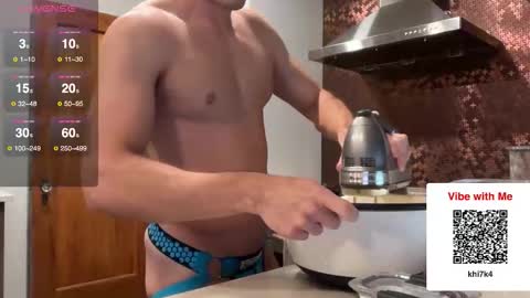 Snapshot of twunk94 chatting on 11/30/25, 04:22 twunk94 online show from 11/30/25, 04:22